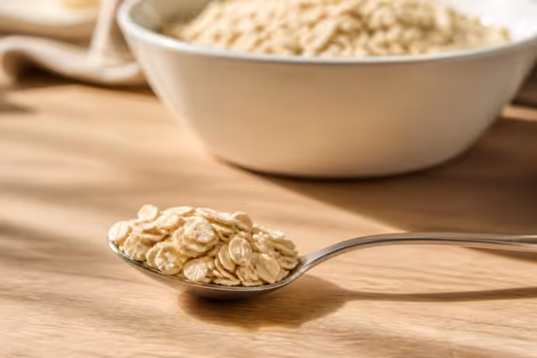 découvrez le bon dosage du flocon d'avoine par cuillère pour des recettes équilibrées et savoureuses. apprenez à maîtriser les quantités idéales facilement.